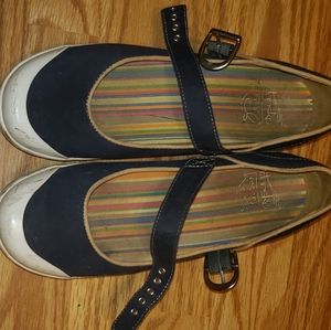 Used dansko mary jane canvas shoes 39